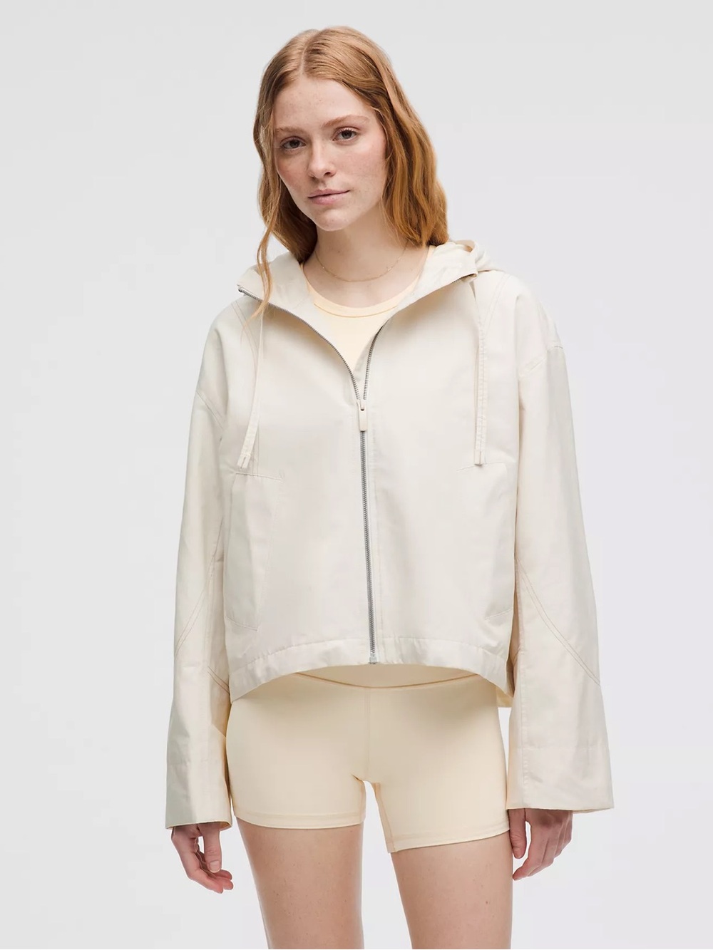 Lululemon Water-Resistant Cropped Hooded Jacket in Light Ivory/Sheer Oak